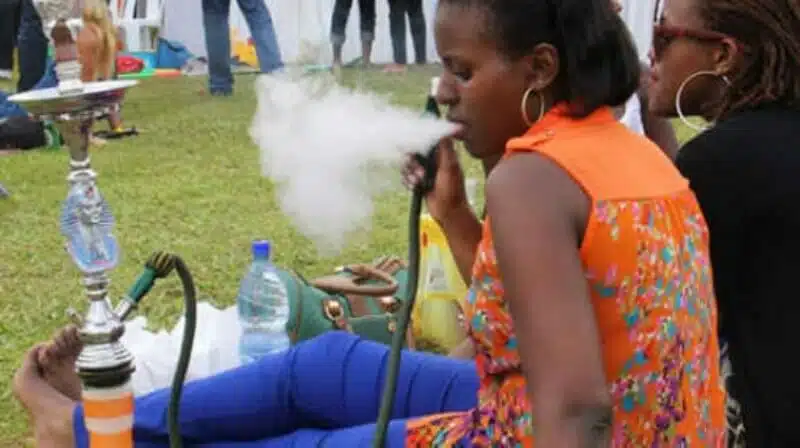 Shisha smokers in dangers