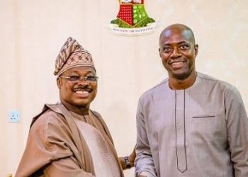 Ajimobi with seyi makinde on missing vehicles