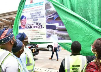 Makinde flags Off Remodelling of Lekan Salami Stadium