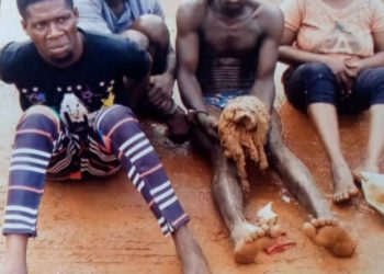 Police arrest criminals with human skull