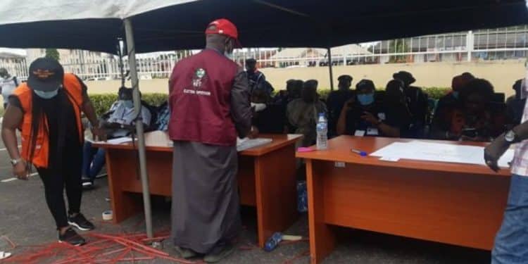 INEC Distribute materials in Ondo