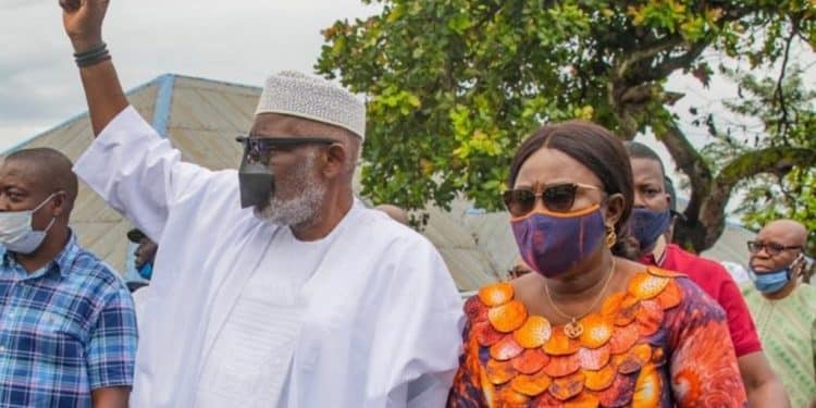 Rotimi Akeredolu with wife