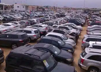 Cars Stand Importation