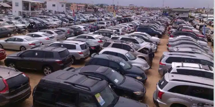 Cars Stand Importation