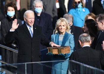 Joe-Biden taking oath of office