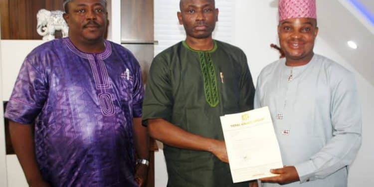 Total Grace Group Chairman, Akinduro becomes Oyo NUJ Patron