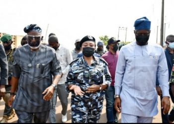 Makinde, Akeredolu Commissioner of Policevisist Shasa market