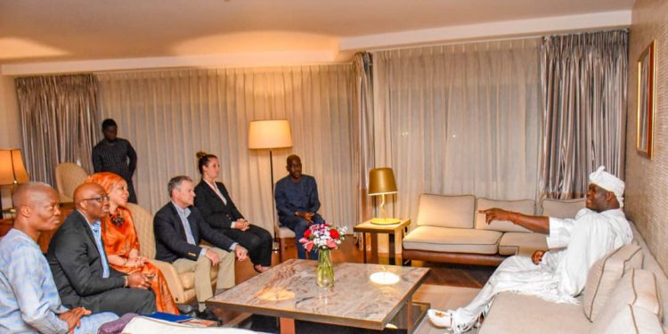 Ooni With American Resorts-Management ARM