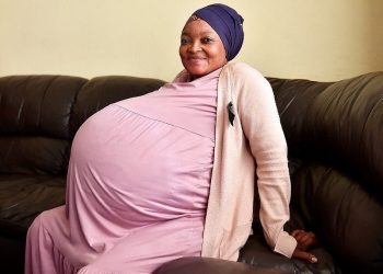 South African woman gives birth to 10 babies