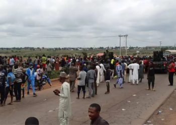 Travellers trapped in Abuja by Protesting Villagers