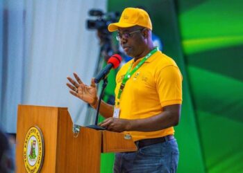 Oyo State Governor Seyi Maknde