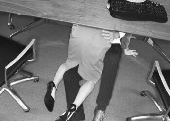 Bosses dating secretaries in the office