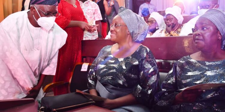 Engr Rauf Olaniyan with Alao-Akala widows