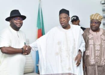 Obong Stephen Ntukekpo with Adamu and Omisore