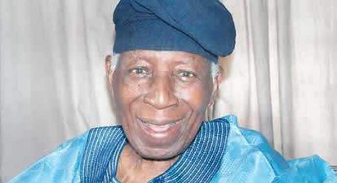 Dr Victor Omololu Olunloyo