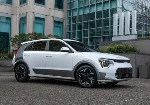 2023-Kia-Niros-Side-View - Kia 141k Vehicle Recall