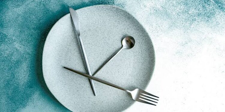 How does intermittent fasting work