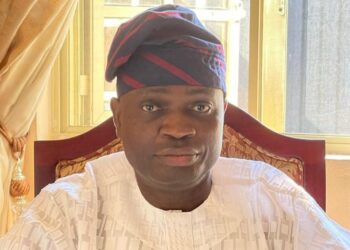 Hon. Akinola Awodeyi Akinsehinwa