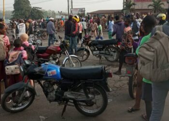 Protest in Ibadan over fuel Naira scarcity