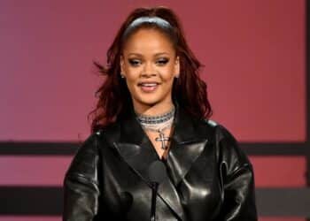 Robyn Fenty - Rihanna