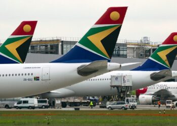 Airbus A330-243 South