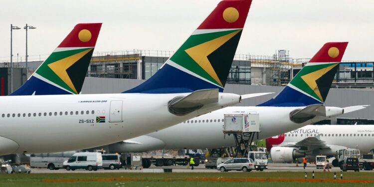 Airbus A330-243 South