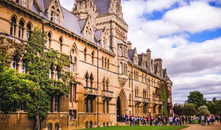 United Kingdom - foreign students admission requirement