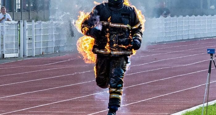 French Firefighter Jonathan Vero set new record