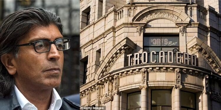 Asif Aziz with the London Famous Landmark, Trocadero