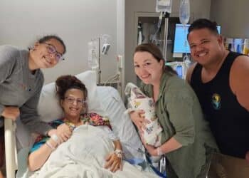 Friends Help Each Other Have Children - Surrogacy