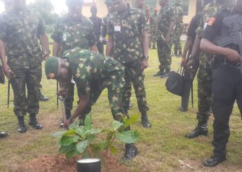 COAS ON The Chief of Army Staff (COAS), Lt.-Gen. Taoheed Lagbaja, on Wednesday in Ibadan promised to address the challenges facing officers and soldiers at the Headquarters 2 Division of Nigerian Army officers