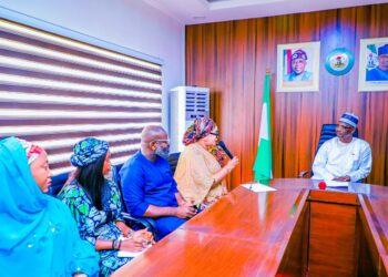 Nasarawa state Governor receiving the SSA ad her team today