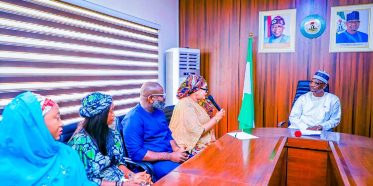 Nasarawa state Governor receiving the SSA ad her team today