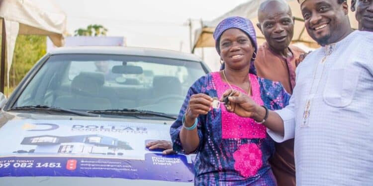 Dollar Construction Company gifts workers