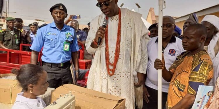 Soun Ogbomoso with entrepreneurs