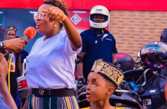 Power Bike Riders Fola Kitchen celebrates Oracle