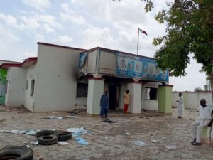 End Bad Governance protesters burnt down APC Headquarters In Jigawa