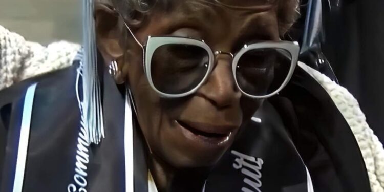 Sarah Simpkins earns degree at 102 years