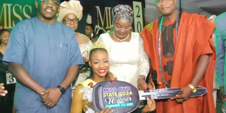 LAUTECH Student Crowned Miss Oyo 2024, Receives Hummer H3 SUV Jeep