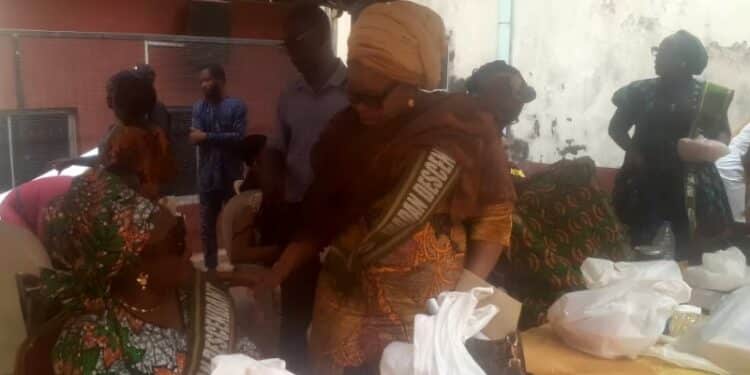 IDSF Enrols Ibadan Indigenes On Health Insurance