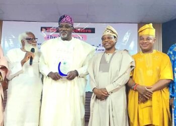 NUJ Honours Hon Olajide With Award Of Excellence In Innovation And Technology Advocacy