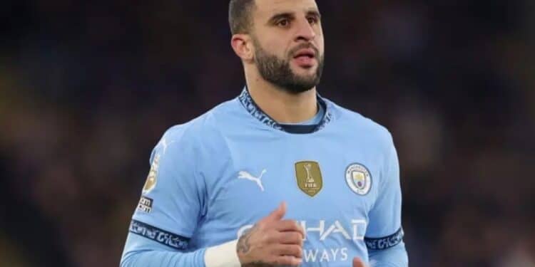 Man Citys Walker to join AC Milan on loan