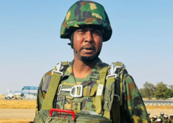 Gen Abubakar Aliyu - Nigerian Soldier Who Jumped From Moving Plane