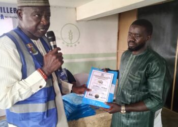 IBDAN Holds New Year Prayers Presents Certificate
