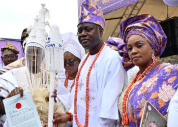Makinde Presents Instruments Of Office To Ladoja