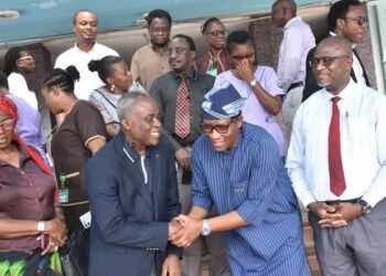 Ace Mall Chairman, Adeyinka Afonja Donates Visual Field Machine To UCH Ophthalmology Department