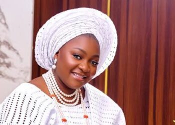 Bunmi Akinnanu Omije Oju mi