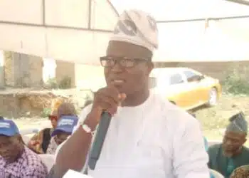 Prince Kunle Musediq Adelakun Eruobodo declaring