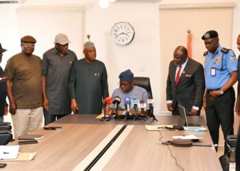 Governor Seyi Makinde signing the 2026 Oyo State security law enforcement officials and police commissioner at the executive order signing ceremony.