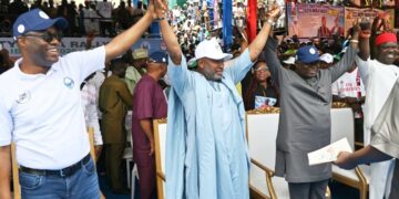 Governor Seyi Makinde declares 2027 Presidential Ambition at Mapo Hall rally.